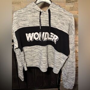 Ladies Sz M Terranova Half Cropped Wonder Pullover 24x19 Arm 22